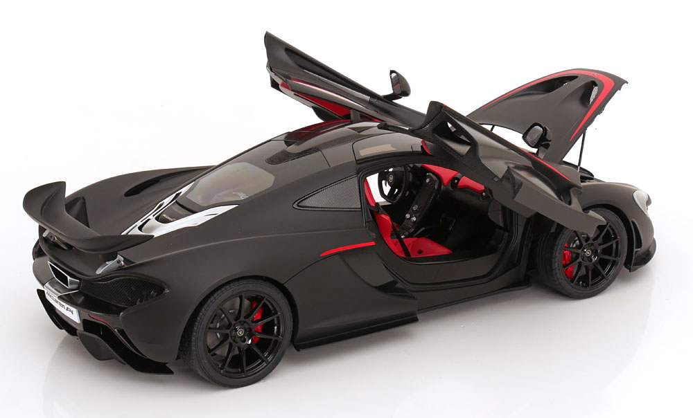 1:12 AUTOart McLaren P1 2013 flatblack/red