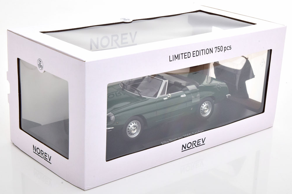 1:18 Norev Alfa Romeo 2000 Spider with removable Softtop 1978 green