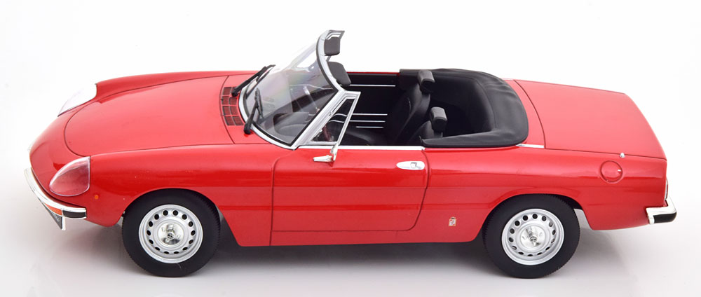 1:18 Norev Alfa Romeo 2000 Spider with removable Softtop 1978 red