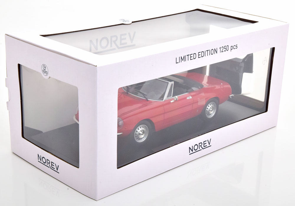 1:18 Norev Alfa Romeo 2000 Spider with removable Softtop 1978 red