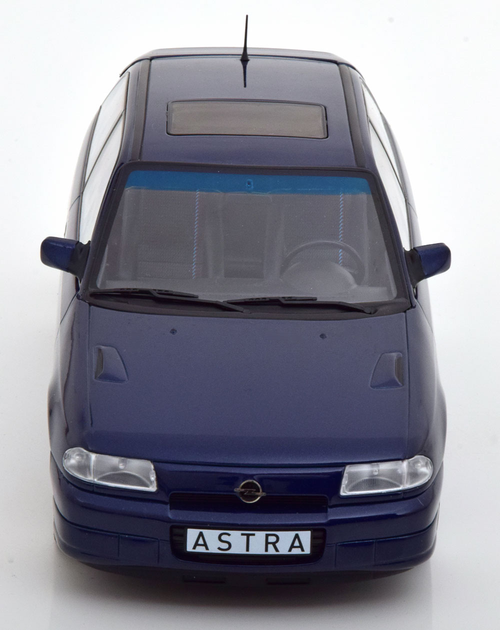 1:18 Norev Opel Astra F GSi 1992 darkblue-metallic