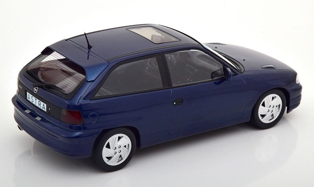 1:18 Norev Opel Astra F GSi 1992 darkblue-metallic