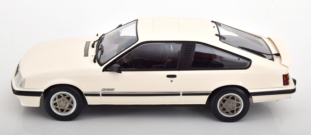 1:18 Norev Opel Monza GSE 1984 white