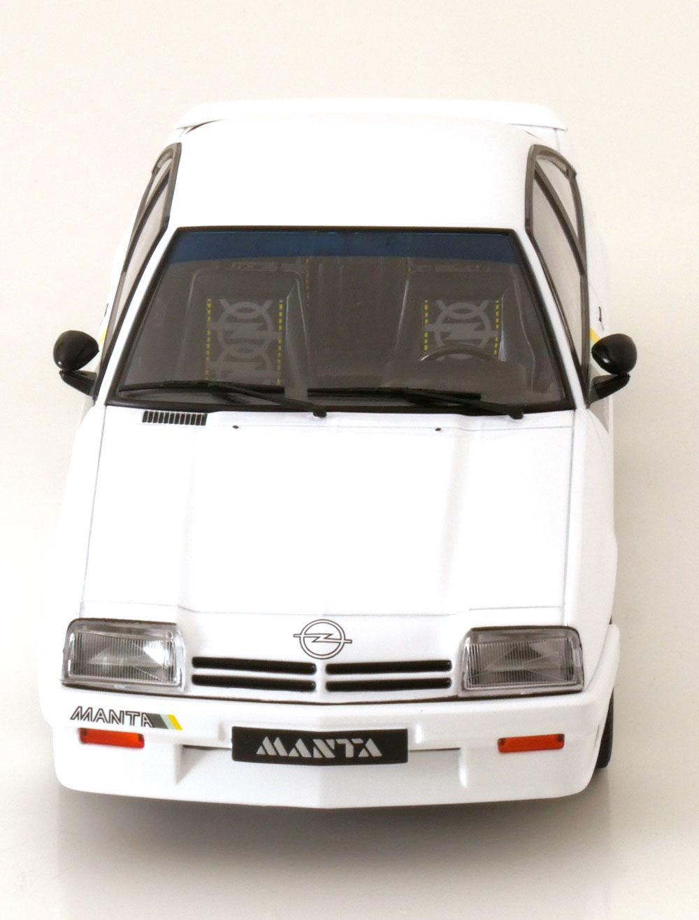 1:18 Norev Opel Manta 400 1982 white