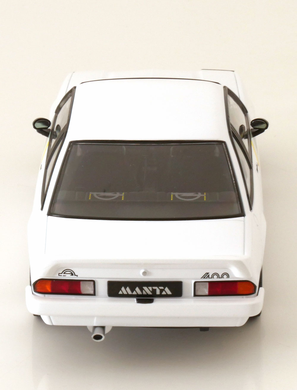 1:18 Norev Opel Manta 400 1982 white