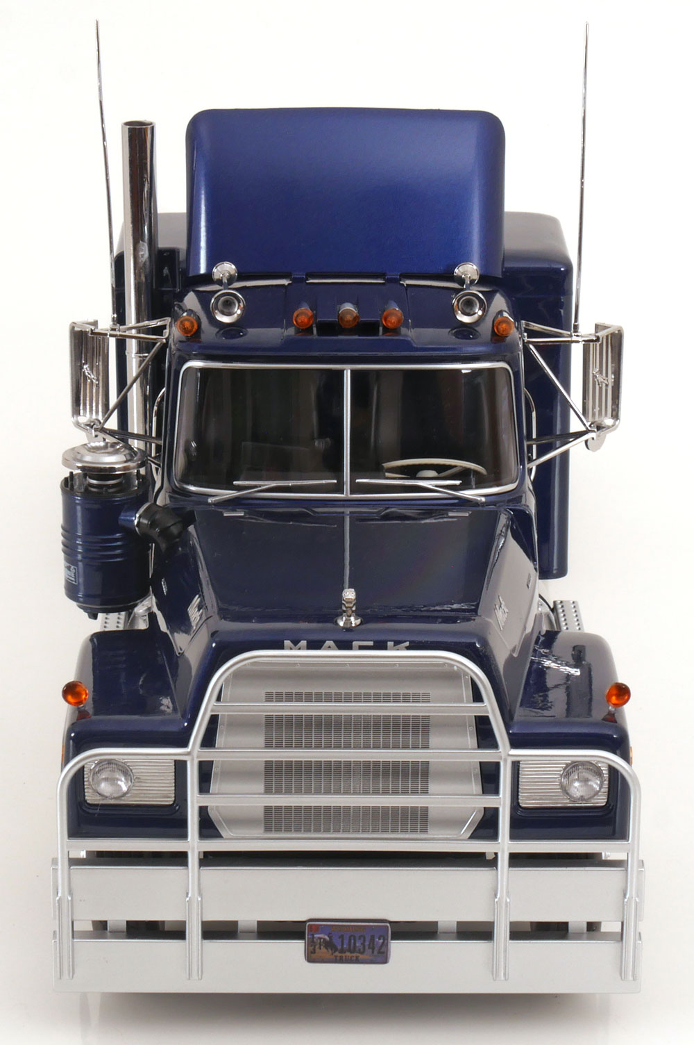 1:18 Road Kings Mack RL 700L 1974 bluemetallic