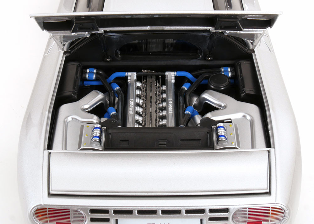 1:12 KK-Scale Bugatti EB110  1991 silver