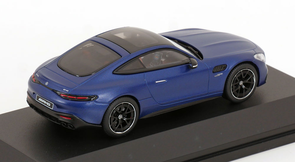 1:43 iScale Mercedes AMG GT 43 2023 matt-bluemetallic