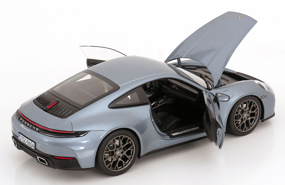 1:18 Norev Porsche 911 (992) Carrera  Coupe 2024 silver-greymetallic