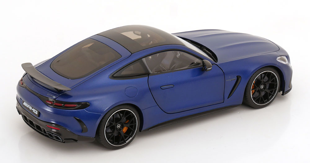 1:18 NZG Mercedes  AMG GT Pro matt-blue-metallic