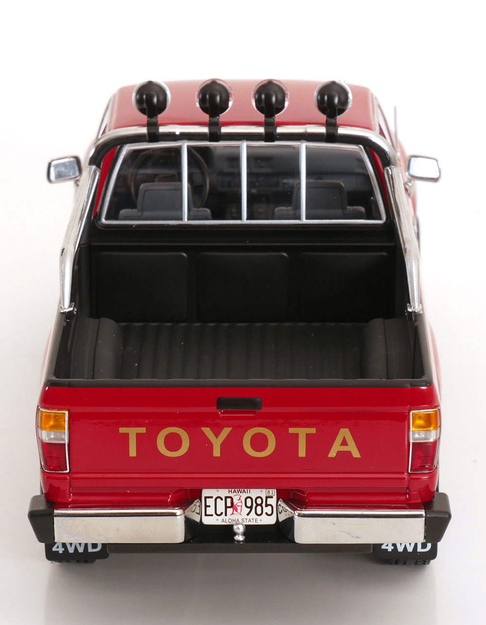 1:18 KK-Scale Toyota Truck Xtra Cab 4x4 (Hilux) 1985 red/golden